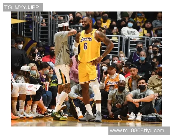 米切尔本赛季三分球火力全开成为联盟首位投进100记三分的球员