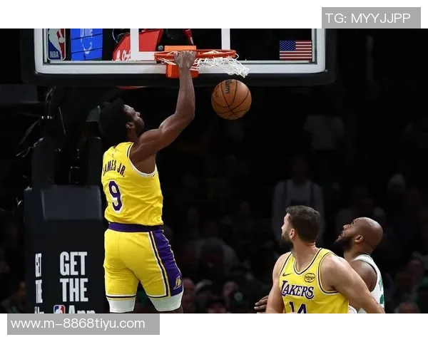 美记大胆预测湖人新赛季首发阵容将由东契奇和八村塁领衔